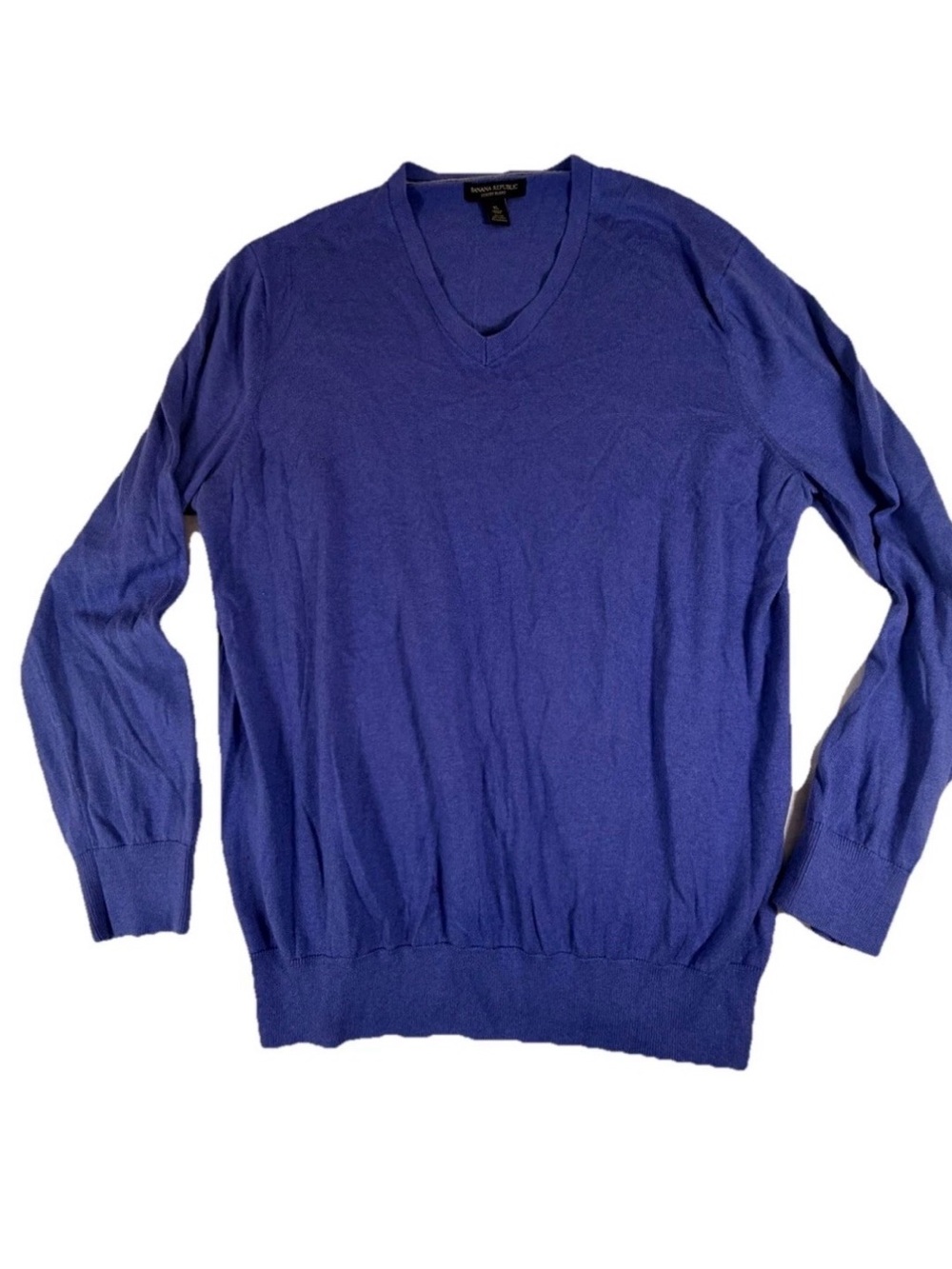Banana Republic luxury blend Men’s Royal Purple V-Neck Sweater